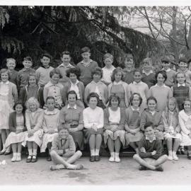Upper Hutt School, unidentified class; 1964