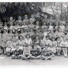 Upper Hutt School, unidentified class; 1964
