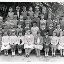 Upper Hutt School, unidentified class; 1964