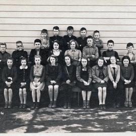 Upper Hutt School, Standard 4; 1944