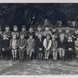 Upper Hutt School, unidentified class; 1944