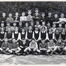 Upper Hutt School, unidentified class; 1945
