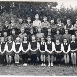 Upper Hutt School, unidentified class; 1946
