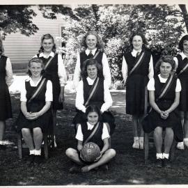 Upper Hutt School, Netball Team B; 1949