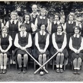 Upper Hutt School, girls' softball team; 1953