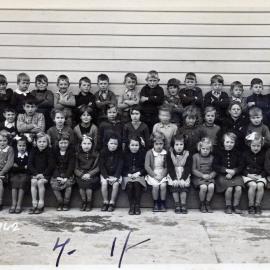 Upper Hutt School, Primer 1 and 2; 1942
