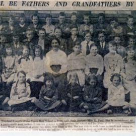Upper Hutt School, Miss E. Paul with Standard 4; 1918