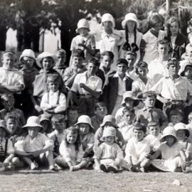 Upper Hutt School, picnic; c.1930