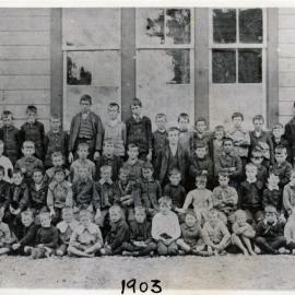 Upper Hutt School, unidentified class; 1903
