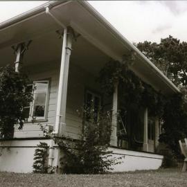 House, Whiteman's Valley; Barkers'.