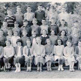 Te Marua School 1964; class photo