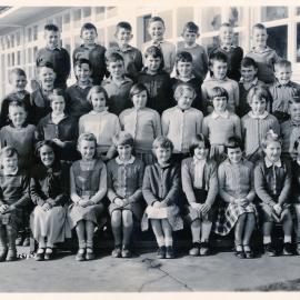 Te Marua School 1963; class photo