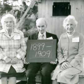 Former Students of Mungaroa School; 1979