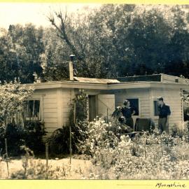 Weekend cottage at Moonshine; ca 1940