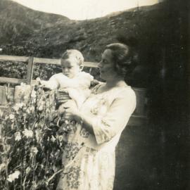 Campbell Family Photos; Tot and Pete Campbell; ca 1920s