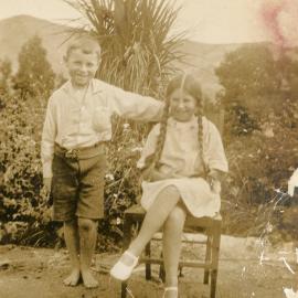 Campbell Family Photograph; Thompson Campbell; ca 1920s