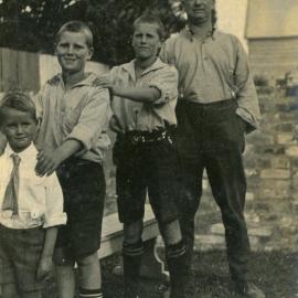 Campbell Family Photograph; ca 1920s