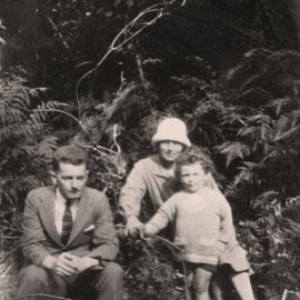 Campbell Family Photograph; Bob, Tot and Mac Campbell; ca 1920s