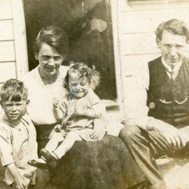 Campbell Family Photograph; Essie (Esther) and Jack Campbell; ca 1920s