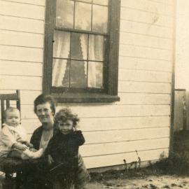 Campbell Family Photograph; ca 1920s