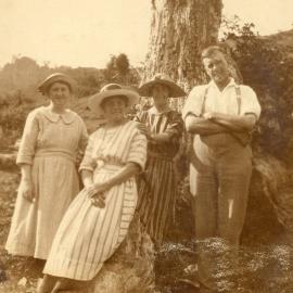 Campbell Family Photograph; Bob Campbell; ca 1920s