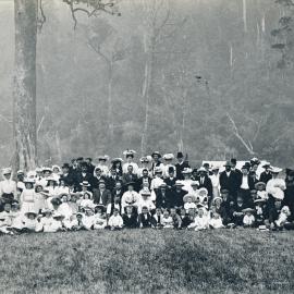 Picnic In Paddock