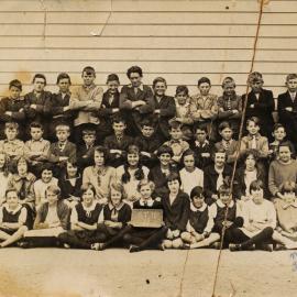 School Photograph of Standard Five - Upper Hutt School