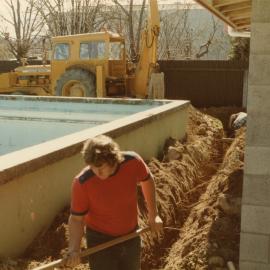 Upper Hutt School; Construction of new changing shed at pool; 1985