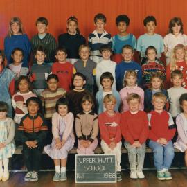Upper Hutt School; Class photo Rm 1; 1988