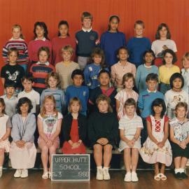 Upper Hutt School; Class photo Rm 3; 1988