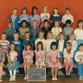 Upper Hutt School; Class photo Rm 5; 1988