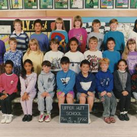 Upper Hutt School; Class photo Rm 5; 1992