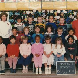 Upper Hutt School; Class photo Rm 9; 1991