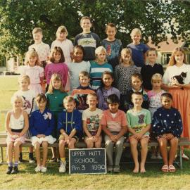 Upper Hutt School; Class photo Rm 3; 1990
