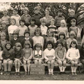 Upper Hutt School; Class photo Rm 11; 1975