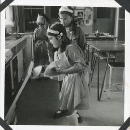 Upper Hutt Brownie Pack; Bata Bun Division Finals (3) ; 1971