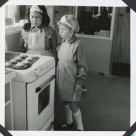 Upper Hutt Brownie Pack; Bata Bun Division Finals (10) ; 1971