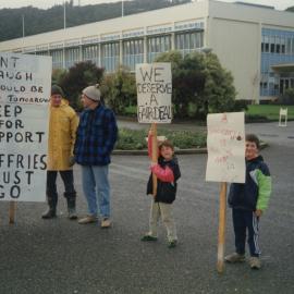 General Motors; Strike; ca. 1990
