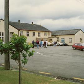 Silverstream Hospital; Staff Entering Buildings; 1988