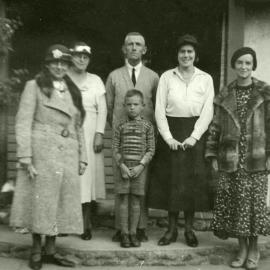 Major R.J.D. Davis and Family; 1935