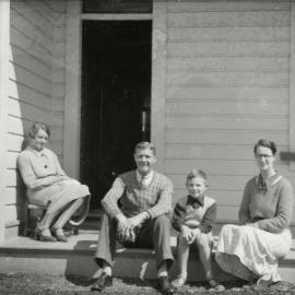 Wallaceville Animal Research Centre; Jack Peddie; 1936