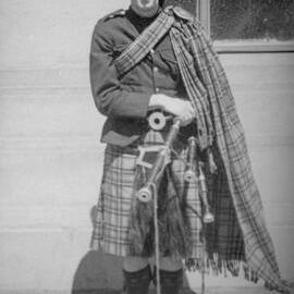 Upper Hutt Pipe Band; Peter Josland; late 1940s