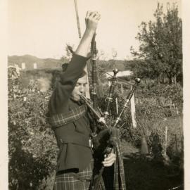 Upper Hutt Pipe Band; Peter Josland; late 1940s