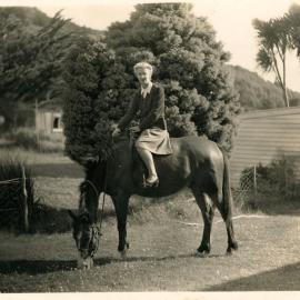 Wallaceville Animal Research Centre; Elsie Josland; 1939-1945