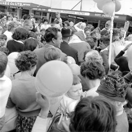 Hazelwoods Father Christmas 1967; arrival. [P1-1931-4321]