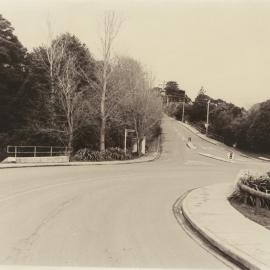 Te Marua; junction of Plateau and Maymorn roads, looking south. [P5-41-605]