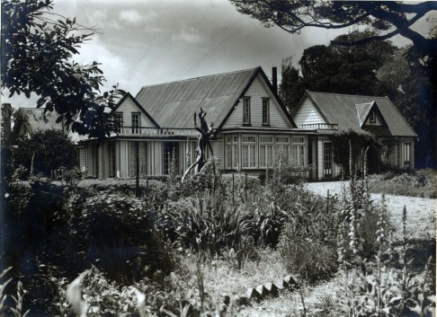 The west side (front), 1933