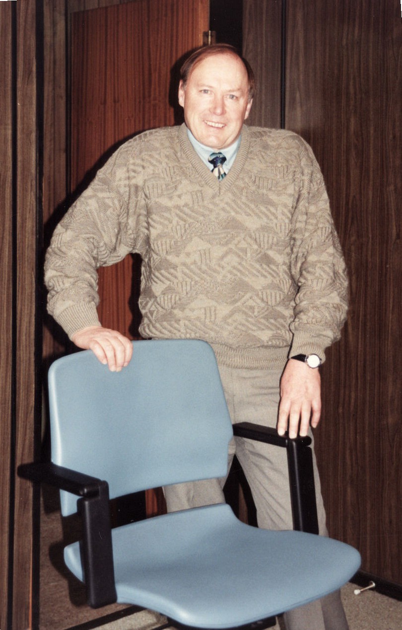 Alan Bowmar and heavy-duty chair, August 1994